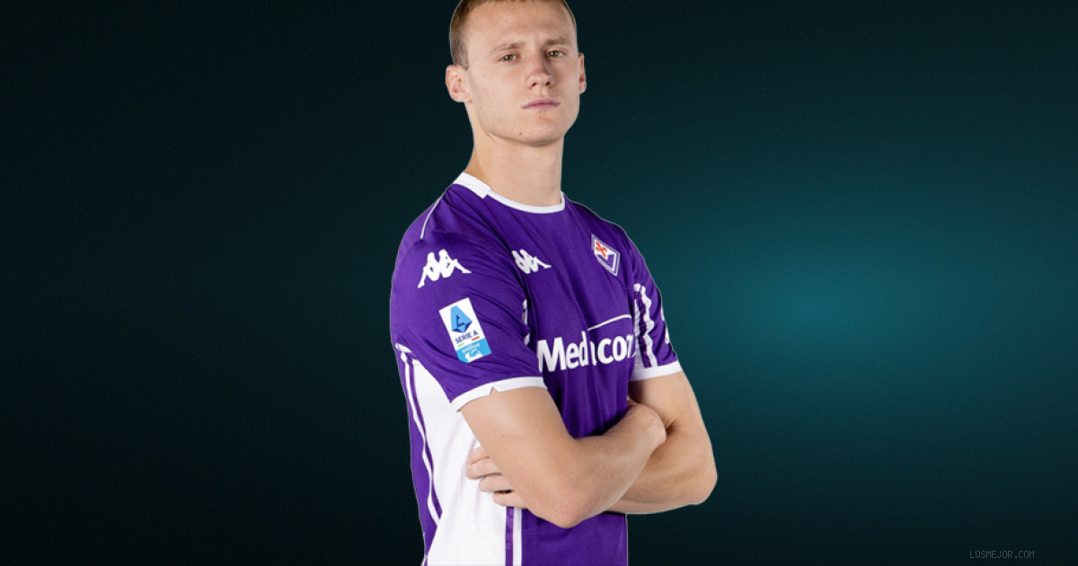 Torino Near Deal for Fiorentina Defender Pietro Comuzzo, Leeds Stall Lucas Perri