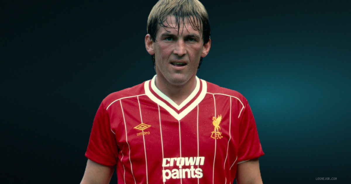 Sir Kenny Dalglish Diagnosed With Cancer at 75