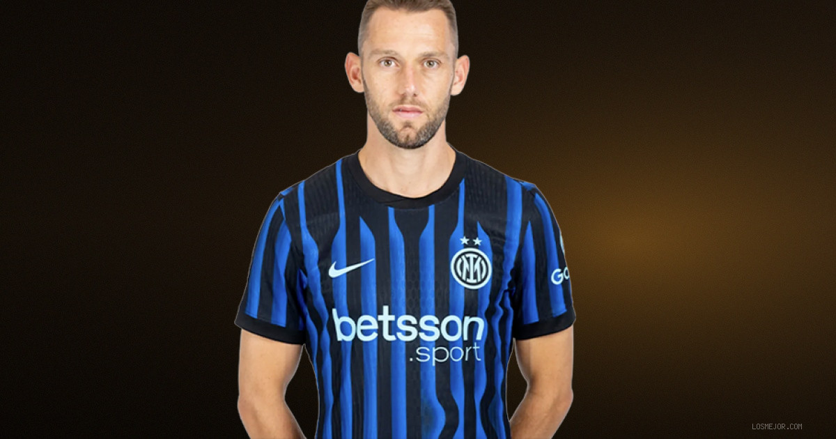 Stefan De Vrij Set to Leave Inter on Free Transfer
