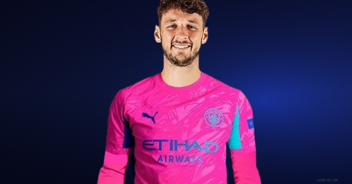 James Trafford Joins Leeds in £45m Deal from Man City