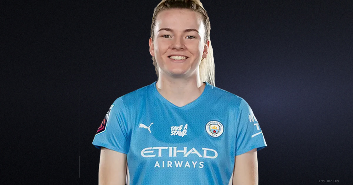 Lauren Hemp's Double Powers Manchester City to 4-2 Victory Over Liverpool