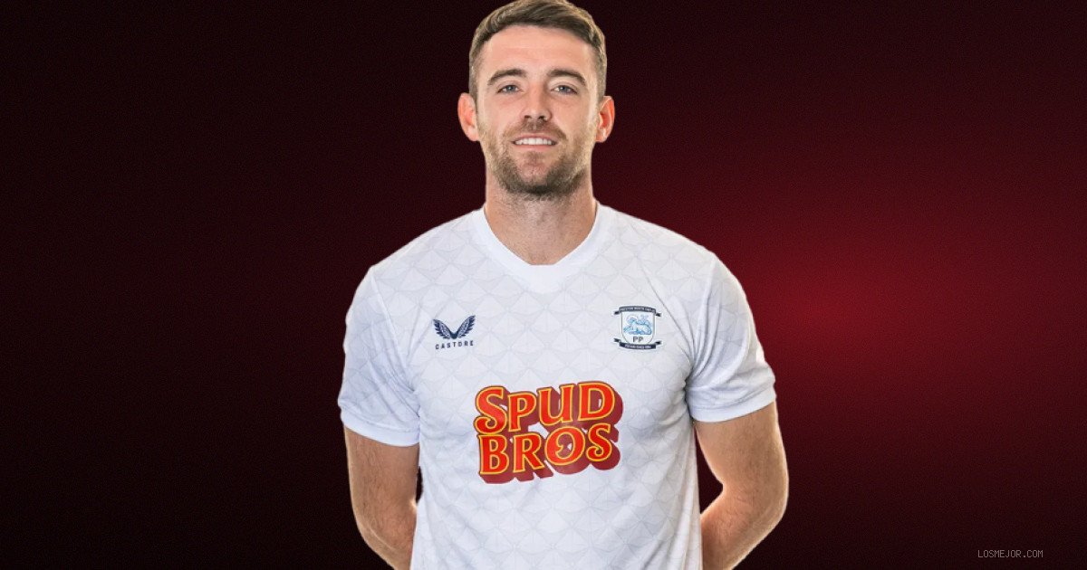 Ben White Out for Season with Knee Injury
